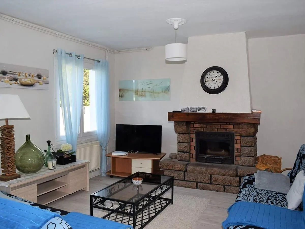 Dom wakacyjny Maison A Perros-Guirec Avec Jardin, Cour, Cheminee, Wifi Et Proche Du Port De Ploumanac'H - Fr-1-368-62